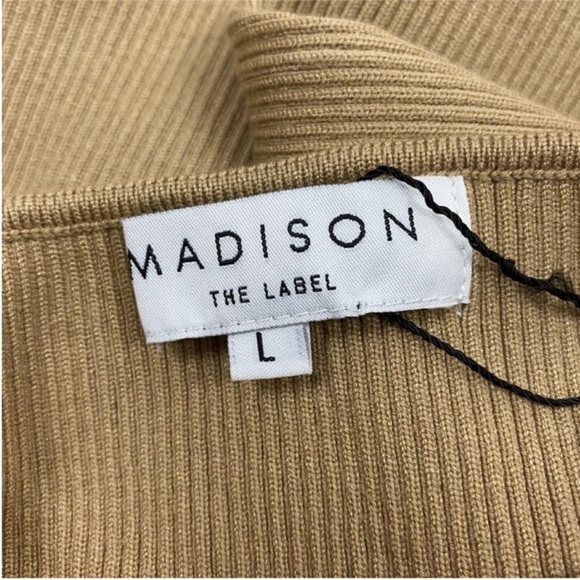 Madison the Label Marcel Off Shoulder Knit Beige Top Size Large - Picture 5 of 5